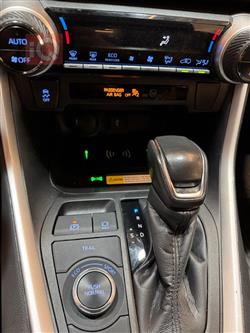 تۆیۆتا ڕاڤ 4